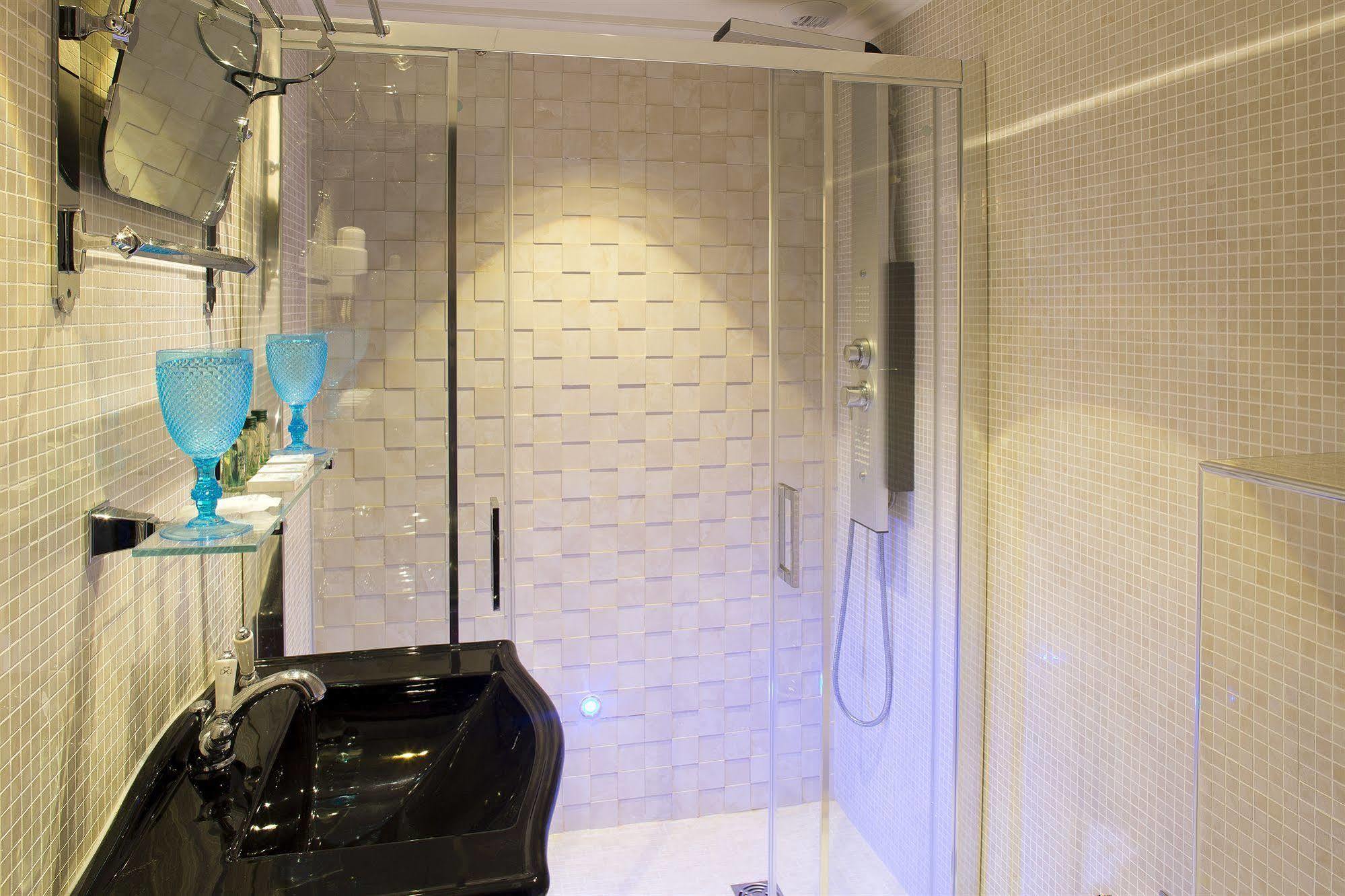 Le Meurice Hotel 3*